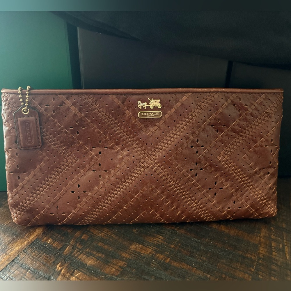 Coach Brown Leather Woman’s clutch